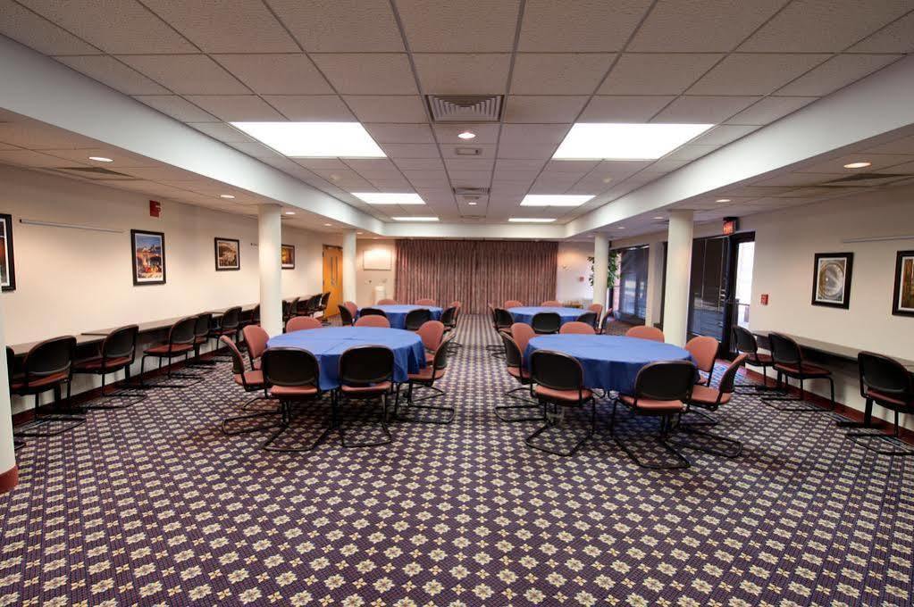 University Of Virginia Inn At Darden Charlottesville Esterno foto